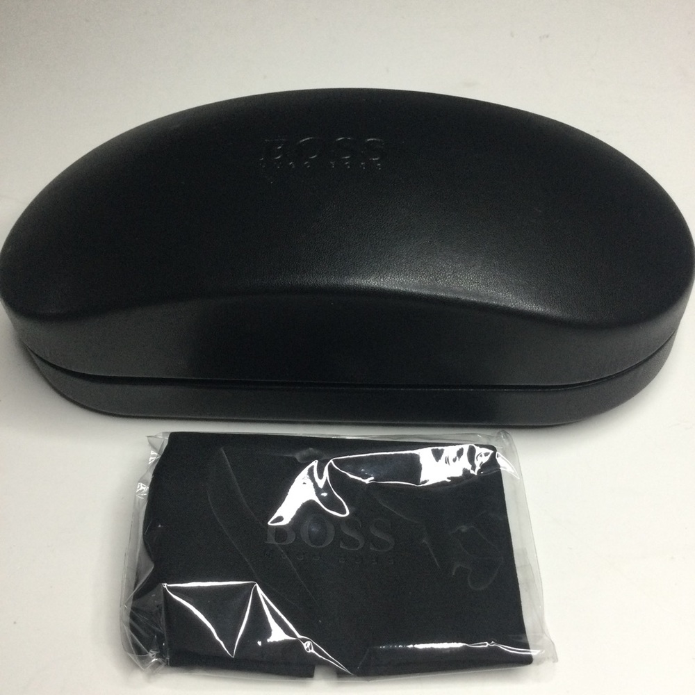 HUGO BOSS SUNGLASSES CASE BLACK WITH BOSS CLEANING CLOTH NWOT